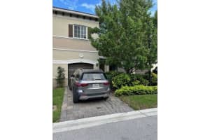 358 Se 1st Dr 358, Deerfield Beach