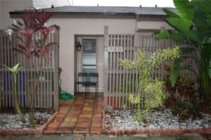 1235 Nw 122nd Ter, Pembroke Pines