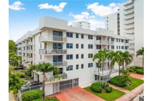 1665 Bay Rd 521, Miami Beach