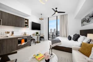 159 Ne 6th St 5112, Miami