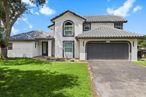 4391 Nw 51st St, Coconut Creek