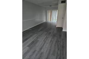 5221 Nw 27th St 9c, Lauderhill