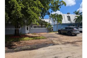 1371 Ne 40th Pl 1, Oakland Park