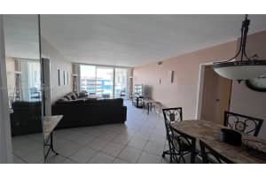 5161 Collins Ave 1701, Miami Beach