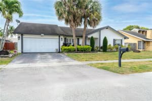 7354 Nw 49th Ct, Lauderhill