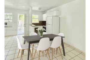 855 W 29th St 10, Hialeah