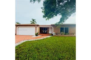 8801 Nw 6th St, Pembroke Pines