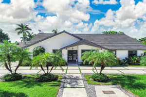 12224 Sw 101st Ter, Miami