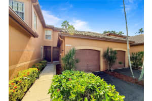 1606 Veracruz Ln 1606, Weston