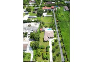 21500 Sw 232nd St, Miami