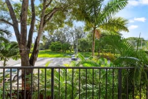 8600 Sw 67th Ave 937, Pinecrest