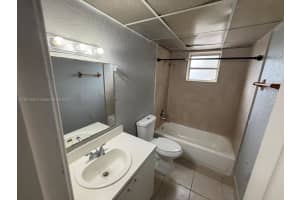 575 W 69th St 110, Hialeah