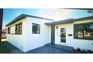 1320 Nw 179th St, Miami Gardens