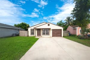 1720 Sw 84th Ave, Miramar