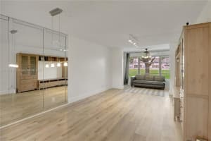 9041 Sunrise Lakes Blvd 106, Sunrise 9041 Sunrise Lakes Blvd 106, Sunrise