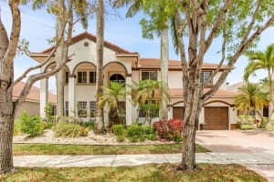 1242 Peregrine Way, Weston
