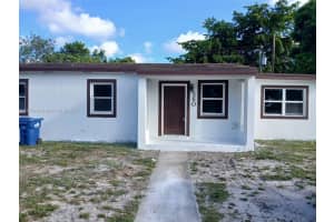 560 Nw 188th St, Miami Gardens 560 Nw 188th St, Miami Gardens