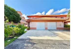 20818 San Simeon Way 108, Miami