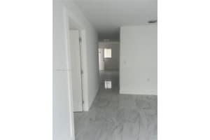 2750 Palm Ave 202, Hialeah
