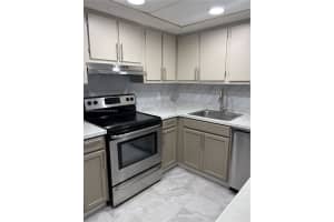5550 Nw 44th St 312b, Lauderhill