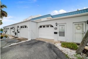 2750 Ocean Shore Blvd 18, Ormond Beach