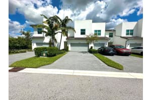 9045 Zevon Ct, Lake Worth