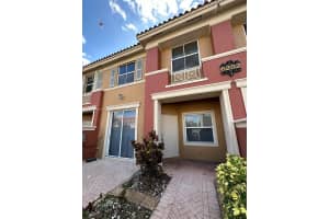 6202 Nw 115th Pl 327, Doral