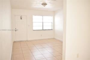 633 Nw 6th Ct 1n, Hallandale Beach