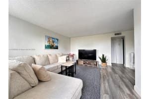 1801 S Treasure Dr 404, North Bay Village 1801 S Treasure Dr 404, North Bay Village