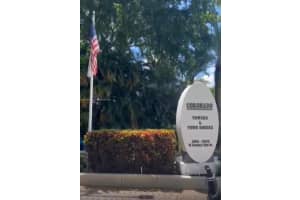 20335 W Country Club Dr 2401, Aventura