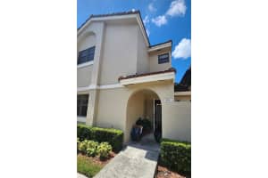 6334 Nw 170th Ln 0, Hialeah