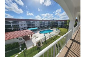 580 Egret Dr 322, Hallandale Beach