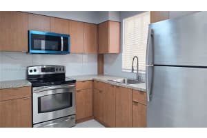 6115 Nw 186th St 112, Hialeah