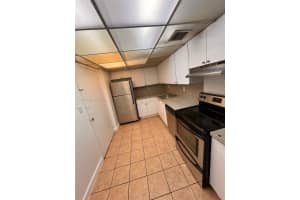 1800 Sans Souci Blvd 106, North Miami