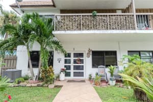 6865 Nw 169th St D, Hialeah