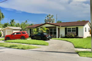 1320 Arthur St 1320, Hollywood
