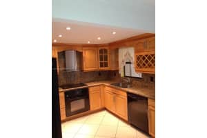 6710 W 24th Ct 105-26, Hialeah