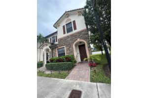 9309 W 32nd Ln, Hialeah