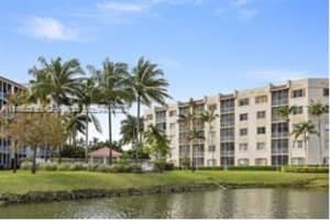 3600 Oaks Clubhouse Dr 509, Pompano Beach