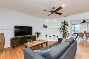 138 Ne 13th Ave 2, Pompano Beach