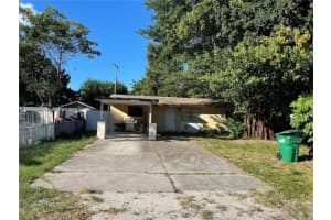 2755 Ne 207th St, Aventura