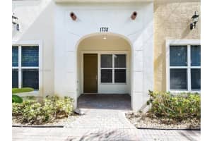 1732 Nw 124th Pl, Pembroke Pines