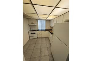 2101 Atlantic Shores Blvd 207, Hallandale Beach