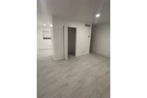 30 Se 4th Ave 109, Hallandale Beach