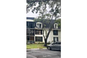 3680 Inverrary Dr 1t, Lauderhill