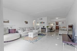 9280 Bay Harbor Ter 26, Bay Harbor Islands