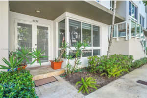 6640 Nw 105th Pl, Doral