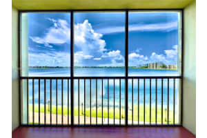 109 Lake Emerald Dr 209, Oakland Park