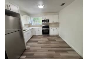 2813 Dewey St A, Hollywood