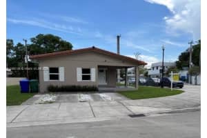 200 Ne 44th St 0, Miami